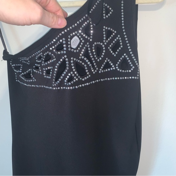 Venus Black One Shoulder Cut Out Asymmetrical Top Size Medium | item #285 - Picture 4 of 12